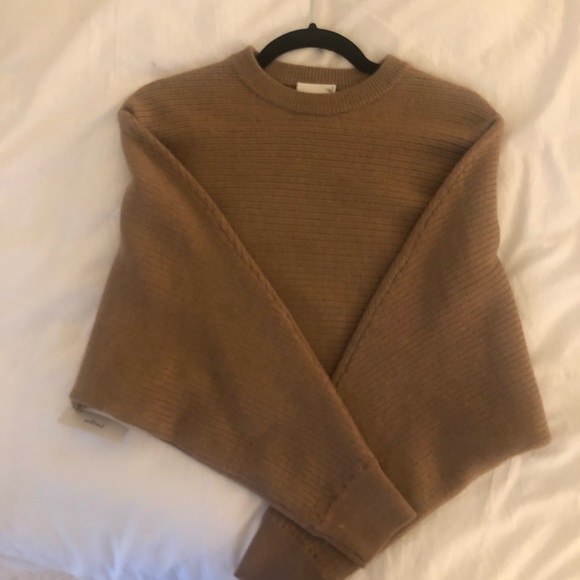 Wilfred Crop Sweater (Aritzia) - Picture 3 of 5